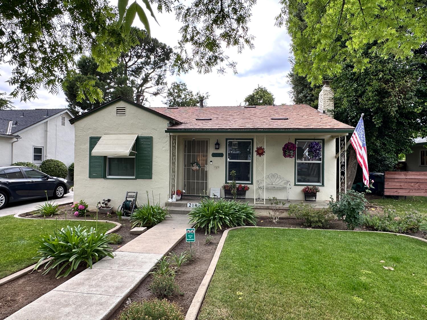 2049 N Adoline Avenue, Fresno, CA, 93705
