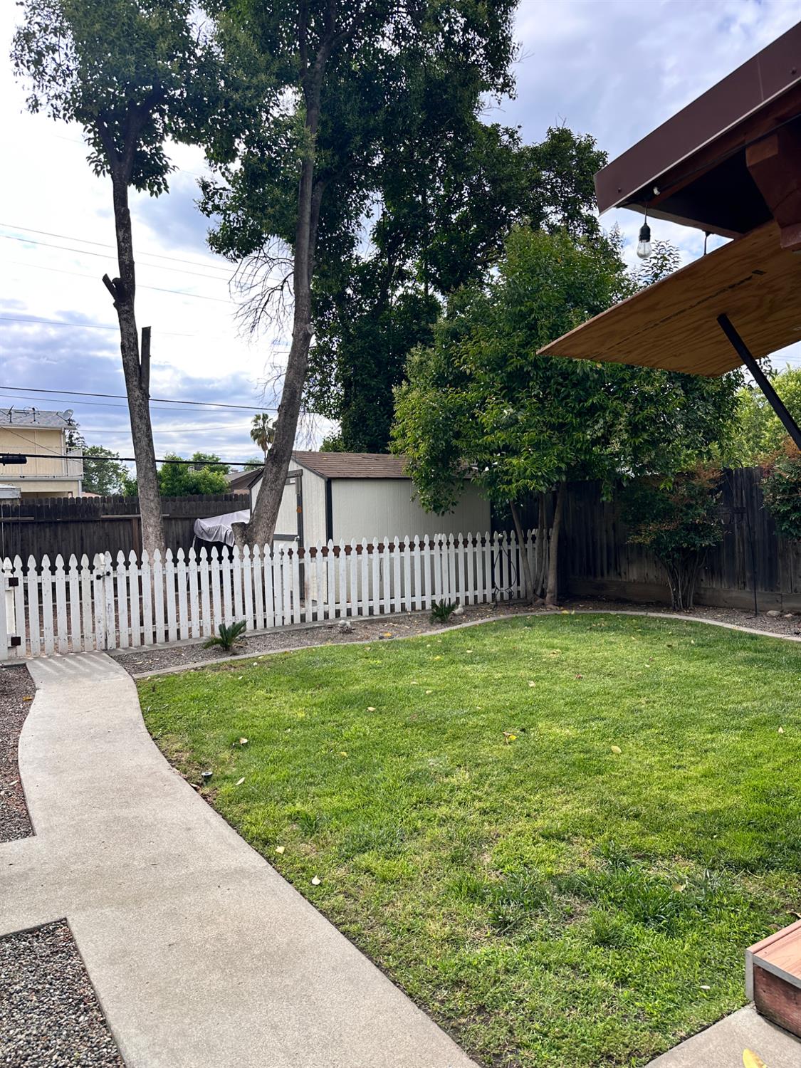 2049 N Adoline Avenue, Fresno, CA, 93705