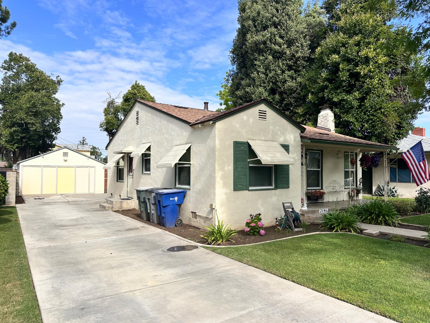 2049 N Adoline Avenue, Fresno, CA, 93705