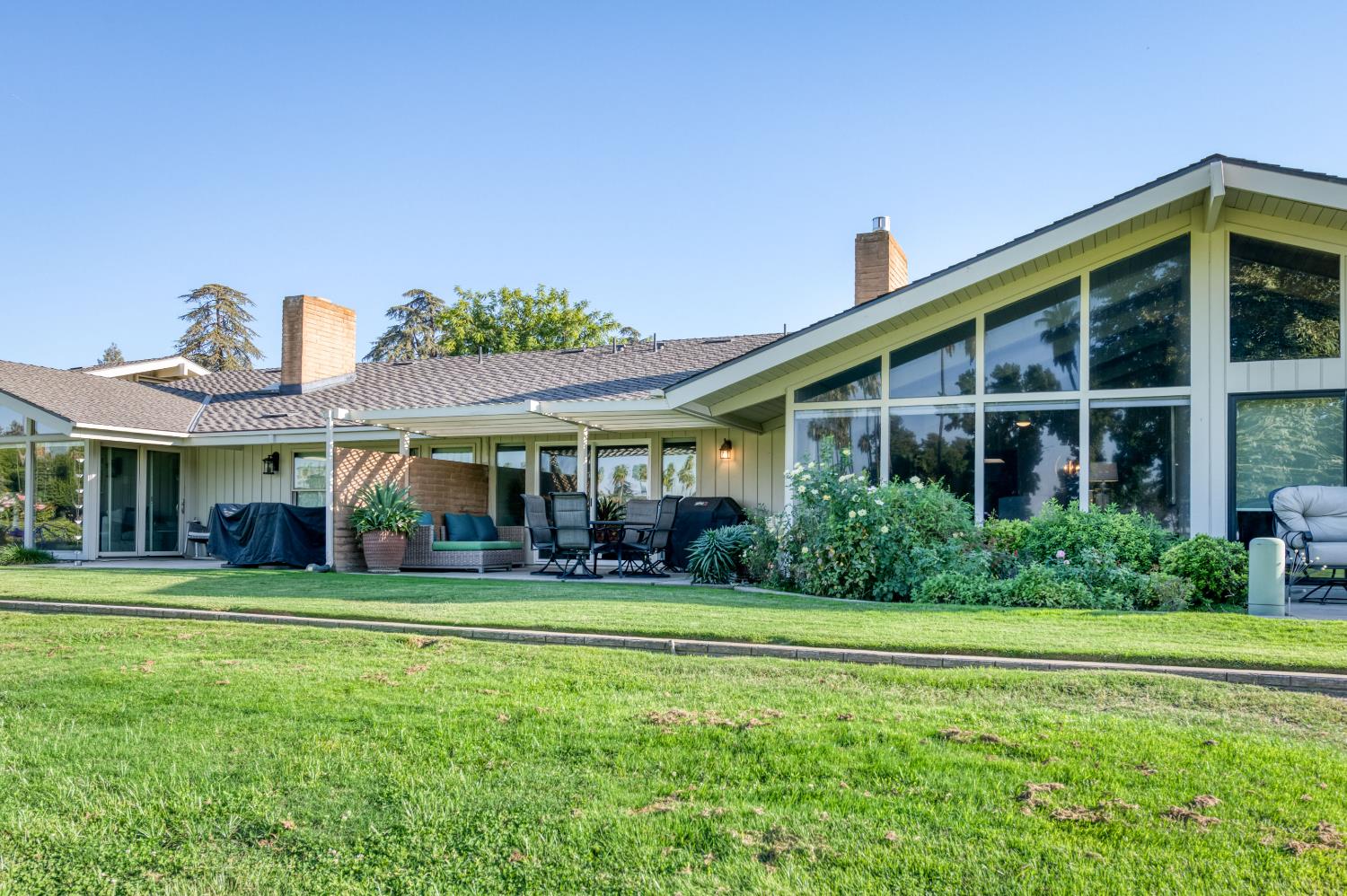 Single Family in Fresno - photo 3