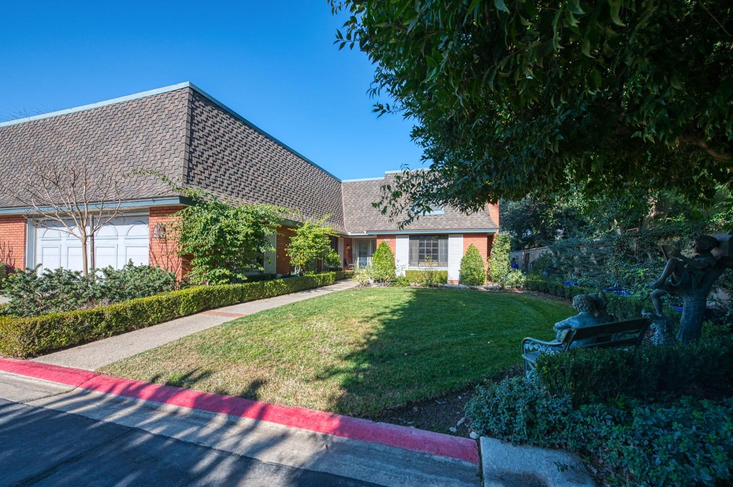 Single Family in Fresno - photo 3