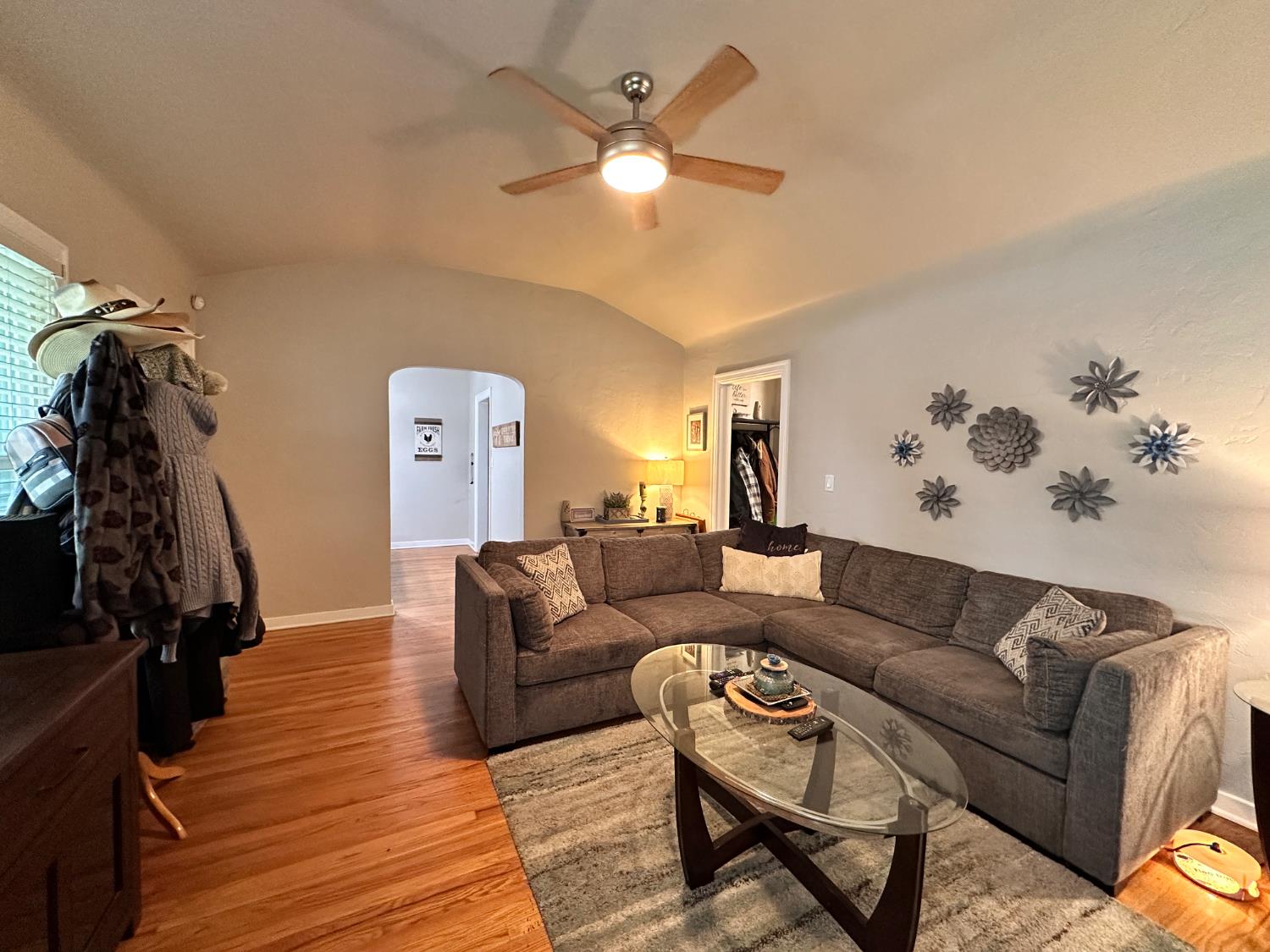 2049 N Adoline Avenue, Fresno, CA, 93705