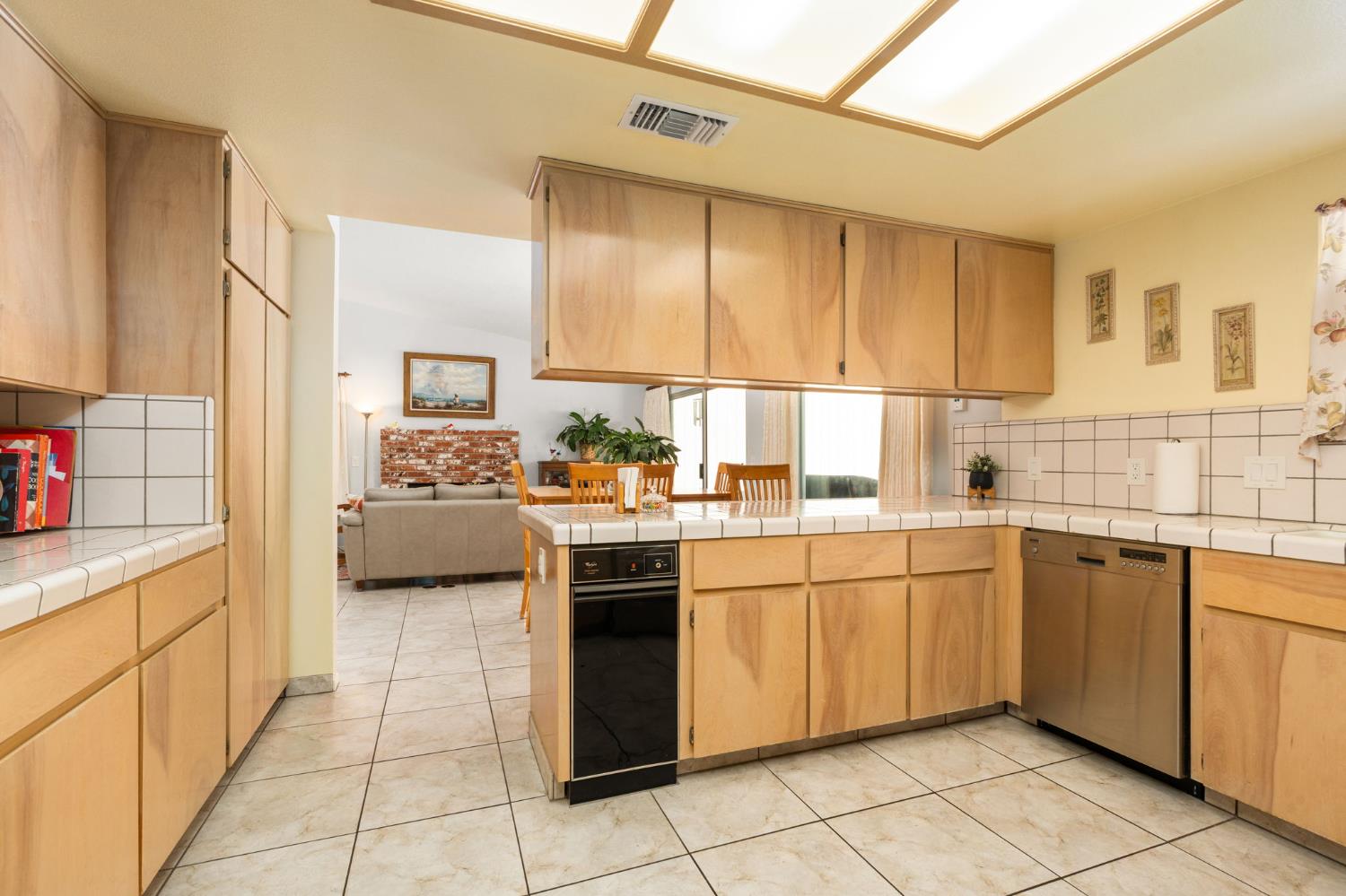7311 W Rialto Avenue, Fresno, CA, 93723