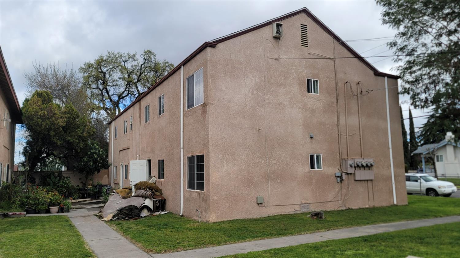 2984 E Mckenzie Avenue, Fresno, CA, 93701