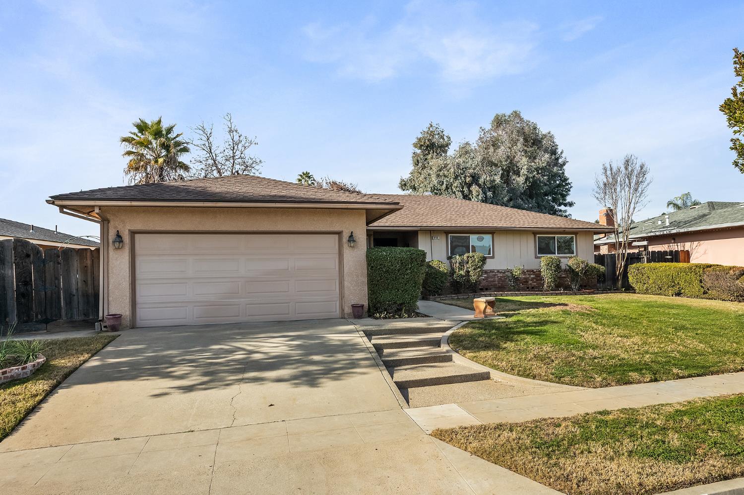 Single Family in Fresno - main photo
