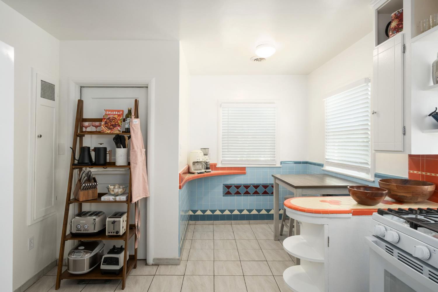 93 E Andrews Avenue, Fresno, CA, 93704