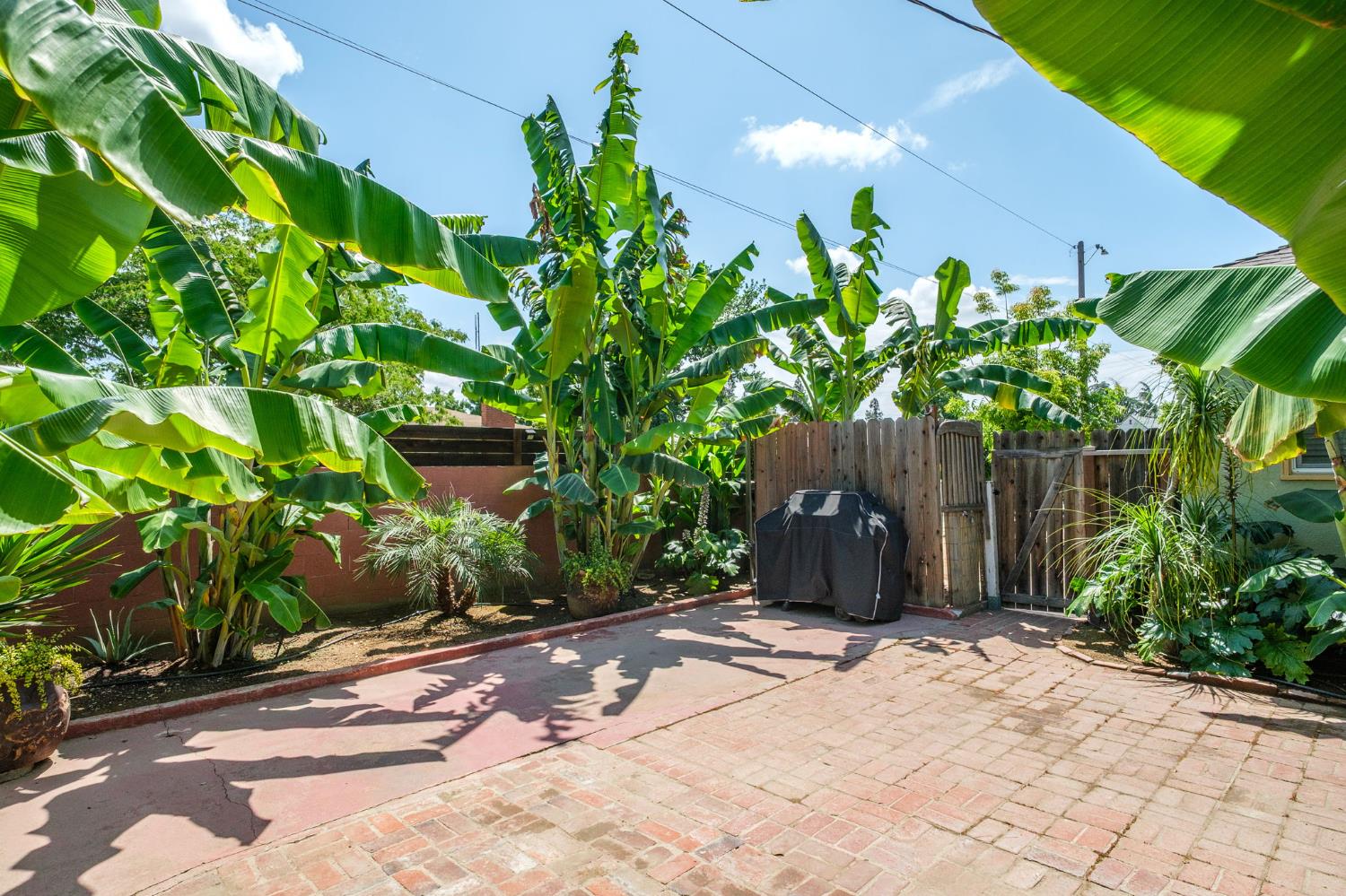 93 E Andrews Avenue, Fresno, CA, 93704