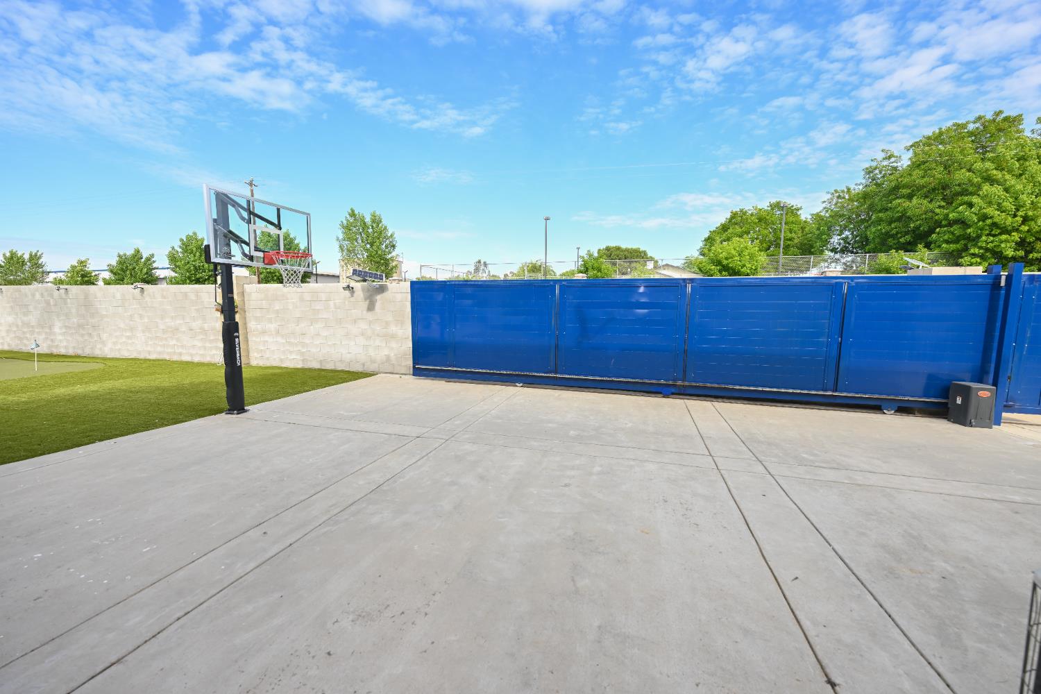 Photo 51