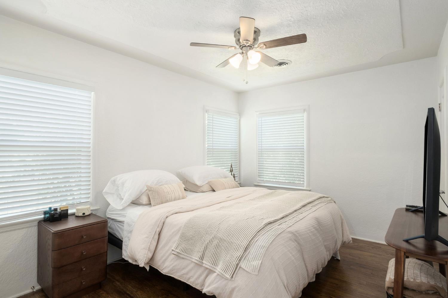 93 E Andrews Avenue, Fresno, CA, 93704