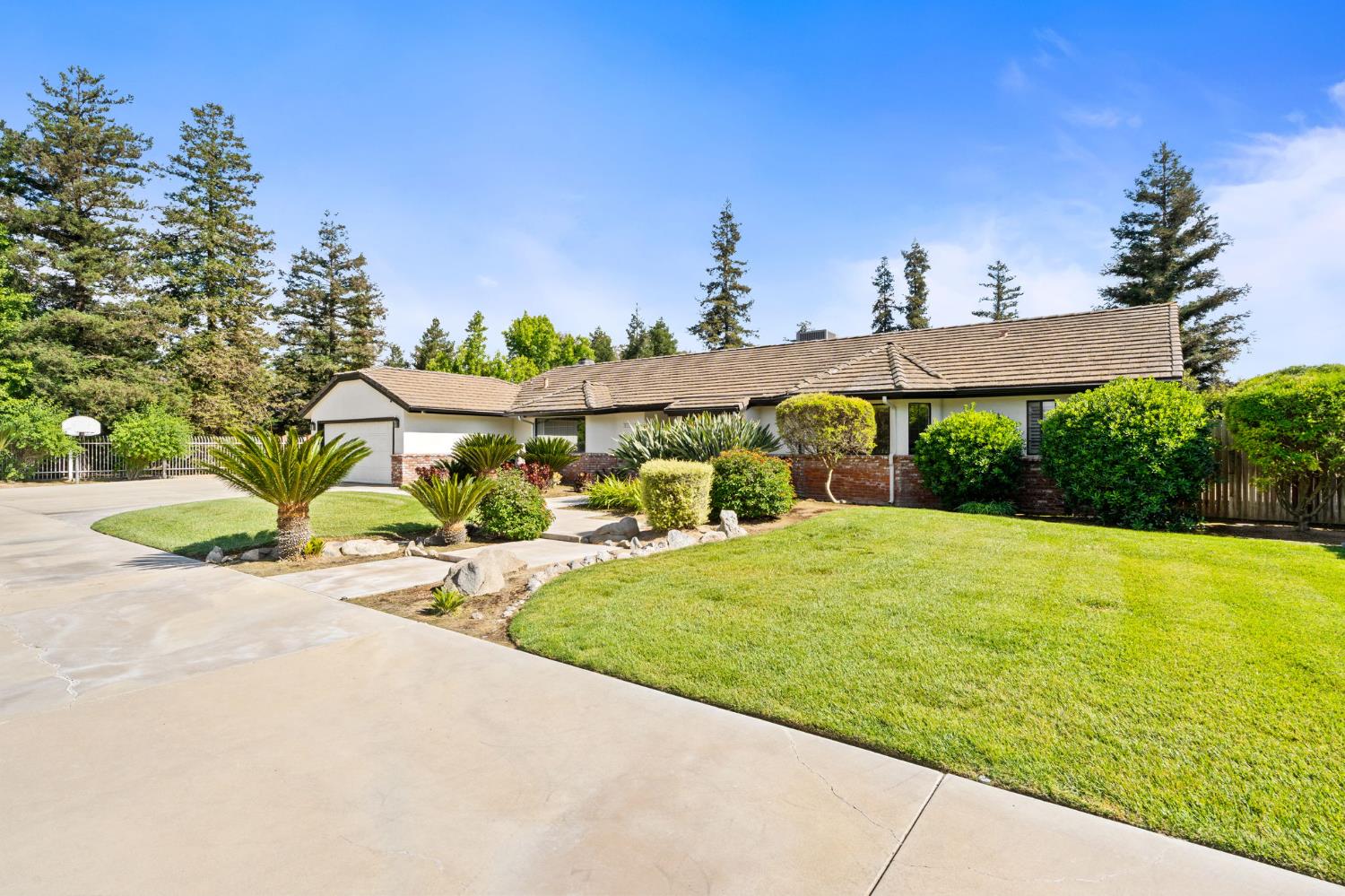 7311 W Rialto Avenue, Fresno, CA, 93723