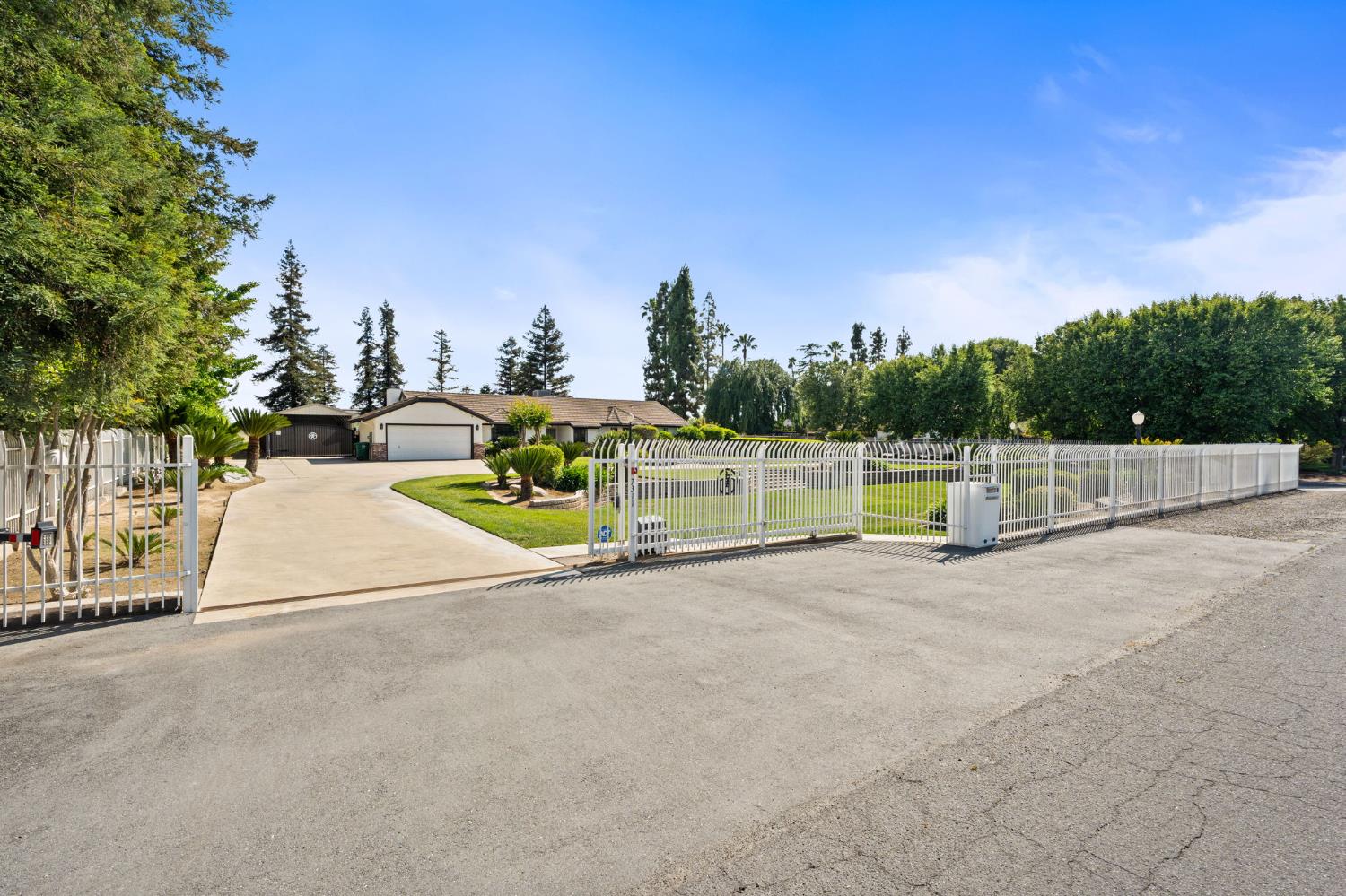 7311 W Rialto Avenue, Fresno, CA, 93723