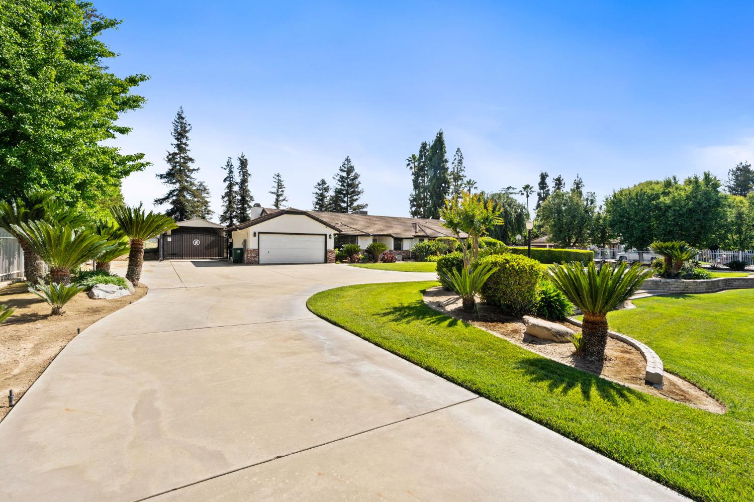 7311 W Rialto Avenue, Fresno, CA, 93723