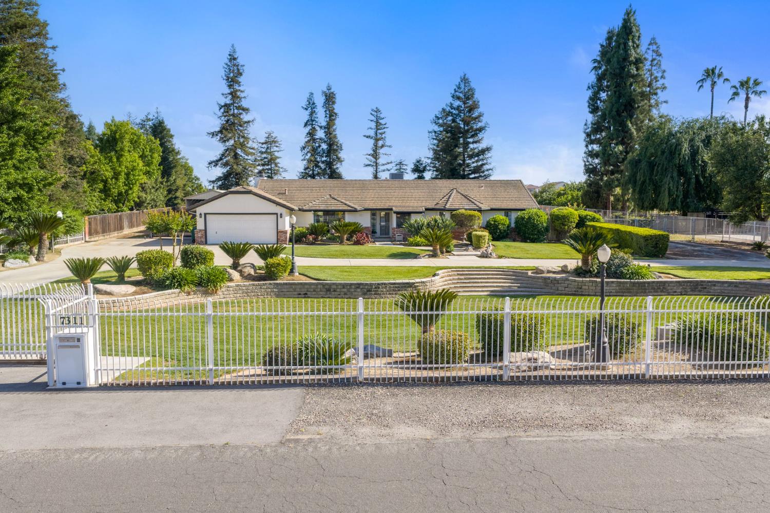 7311 W Rialto Avenue, Fresno, CA, 93723