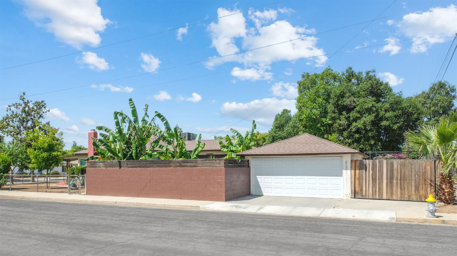 93 E Andrews Avenue, Fresno, CA, 93704