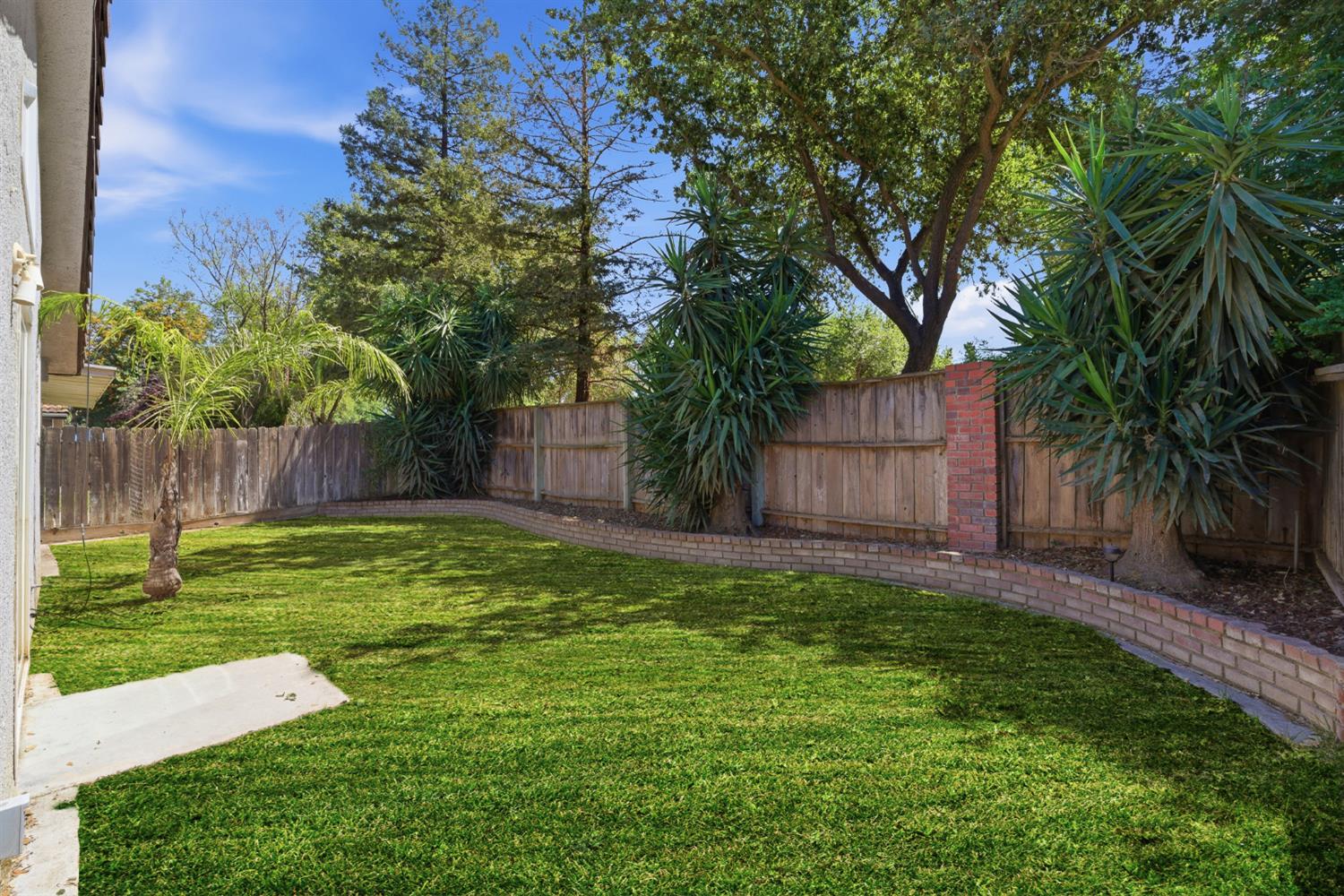 5215 W Fremont Avenue, Fresno, CA, 93722
