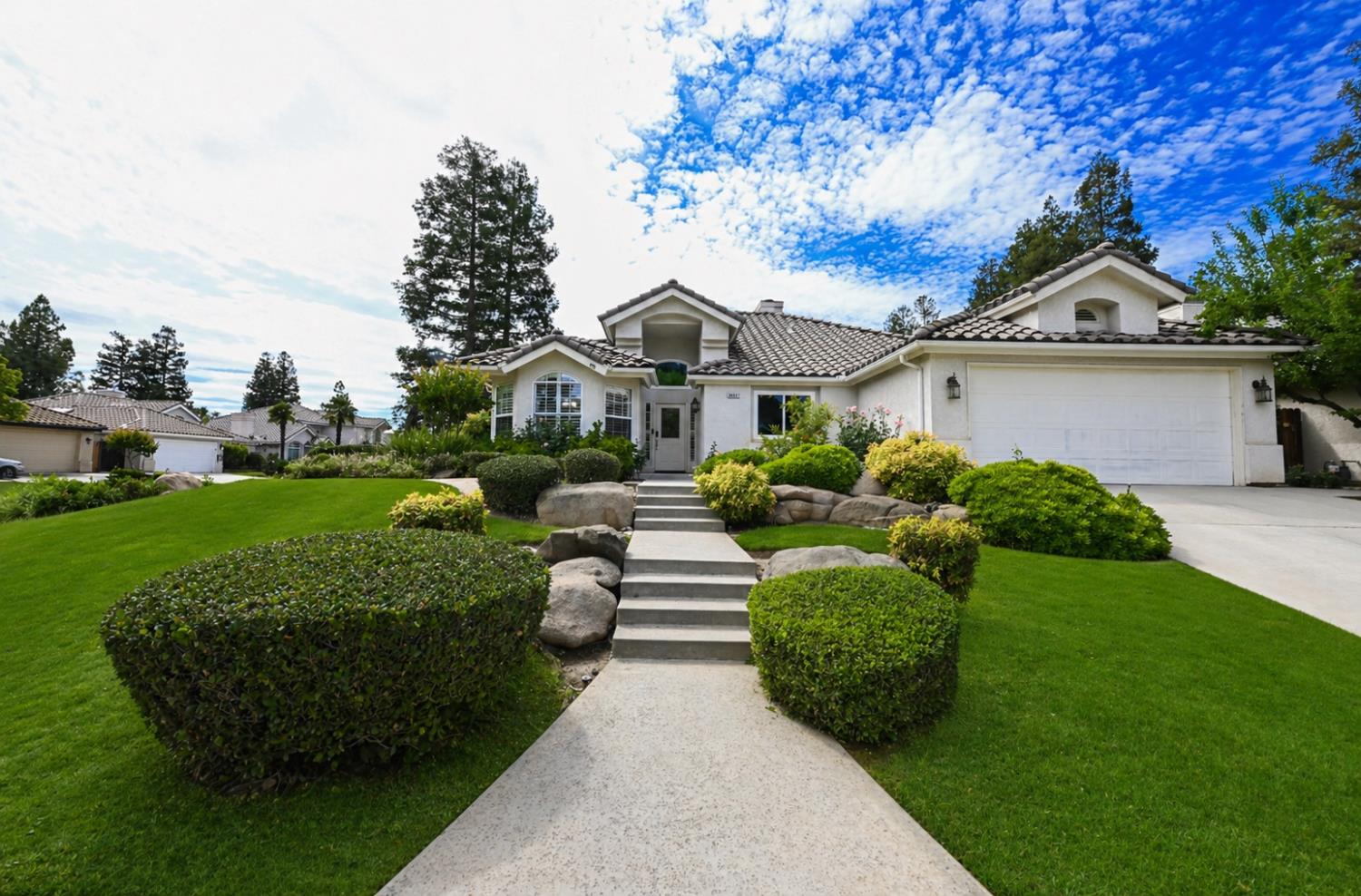 Single Family in Fresno - photo 2