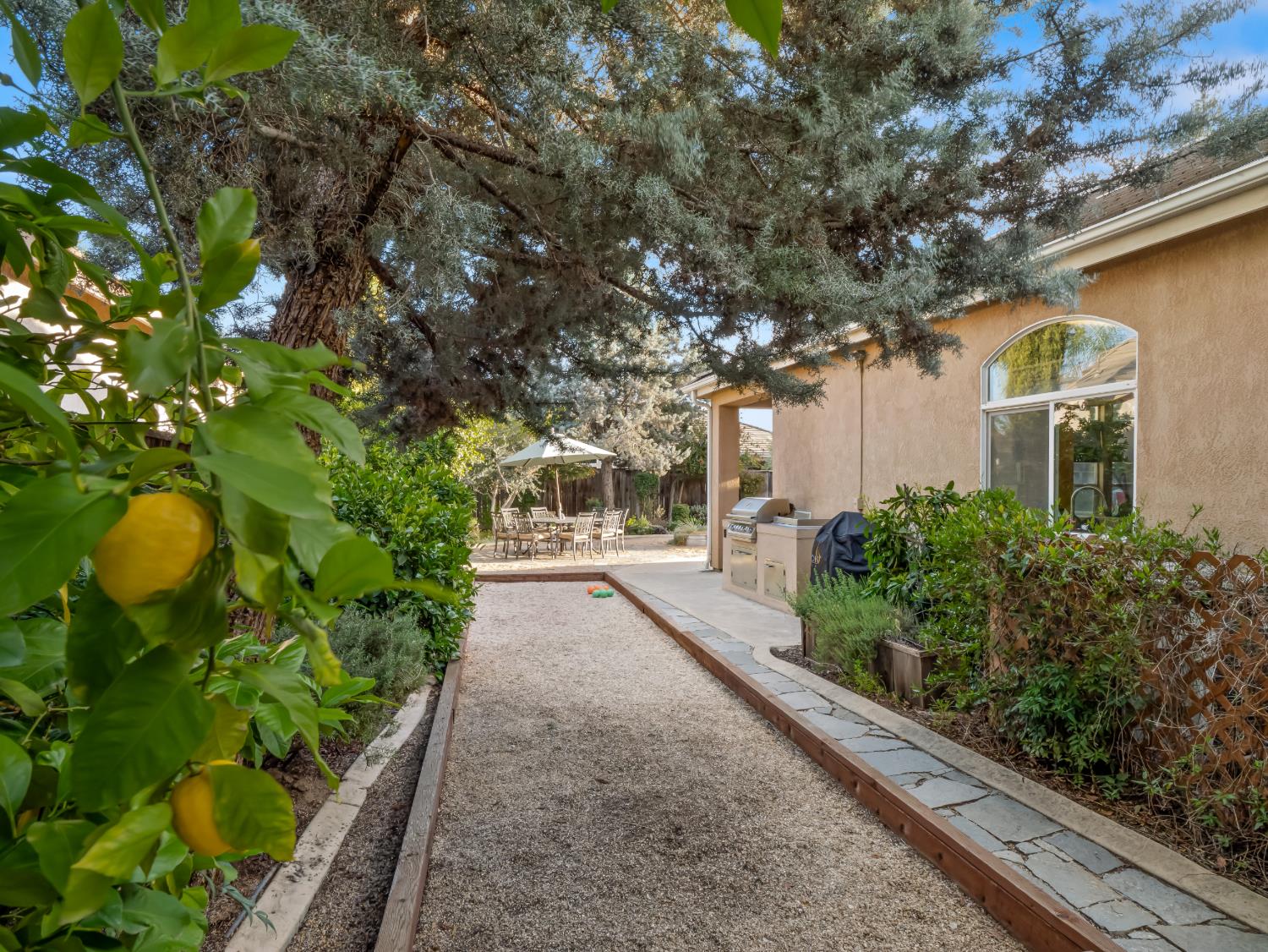 534 Heritage Avenue, Clovis, CA, 93619