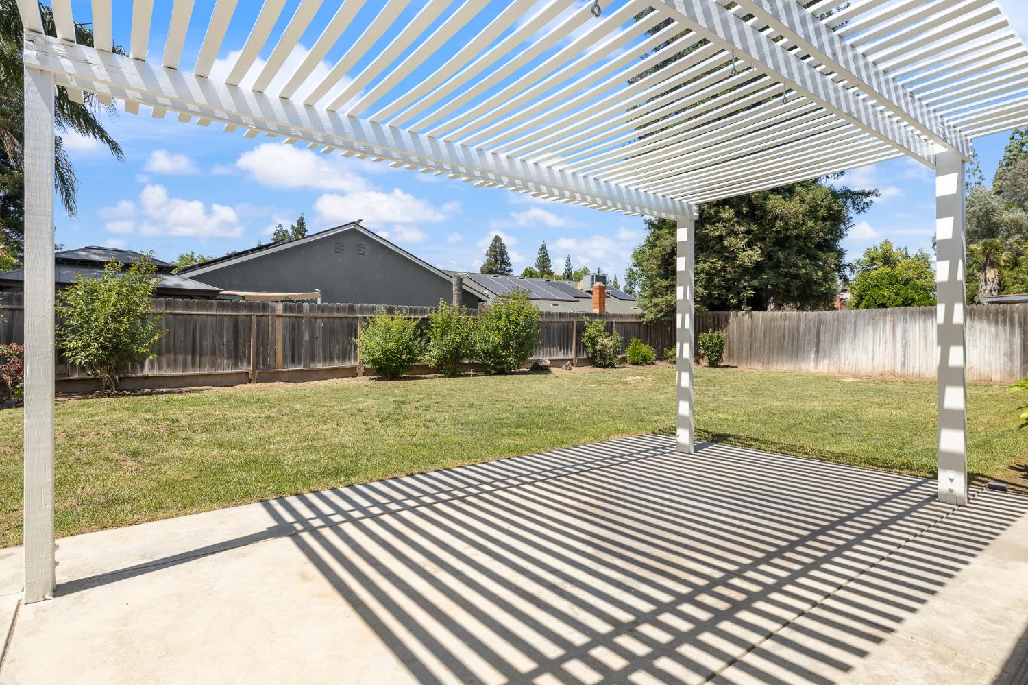 5361 N El Sol Avenue, Fresno, CA, 93722