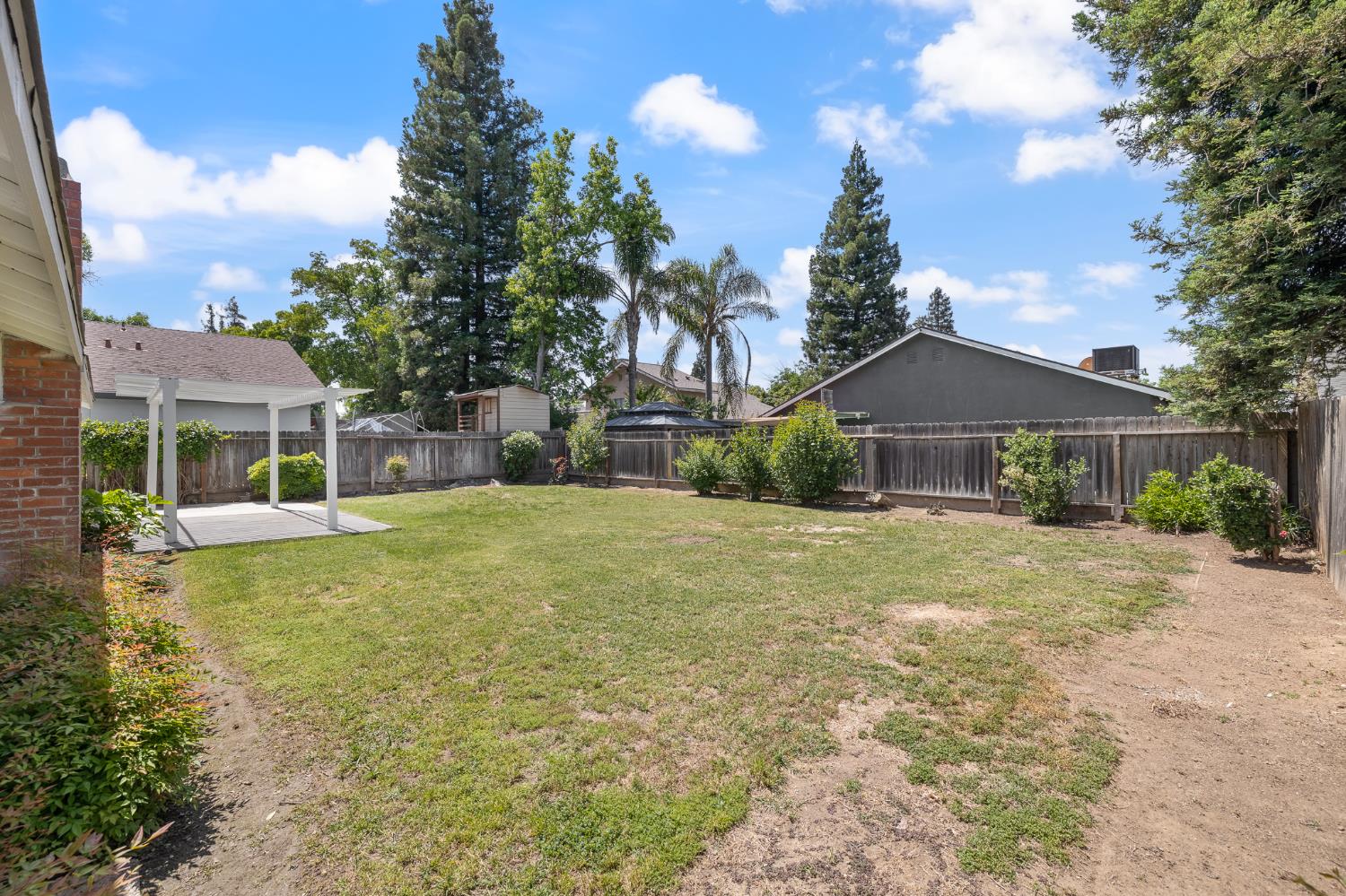 5361 N El Sol Avenue, Fresno, CA, 93722
