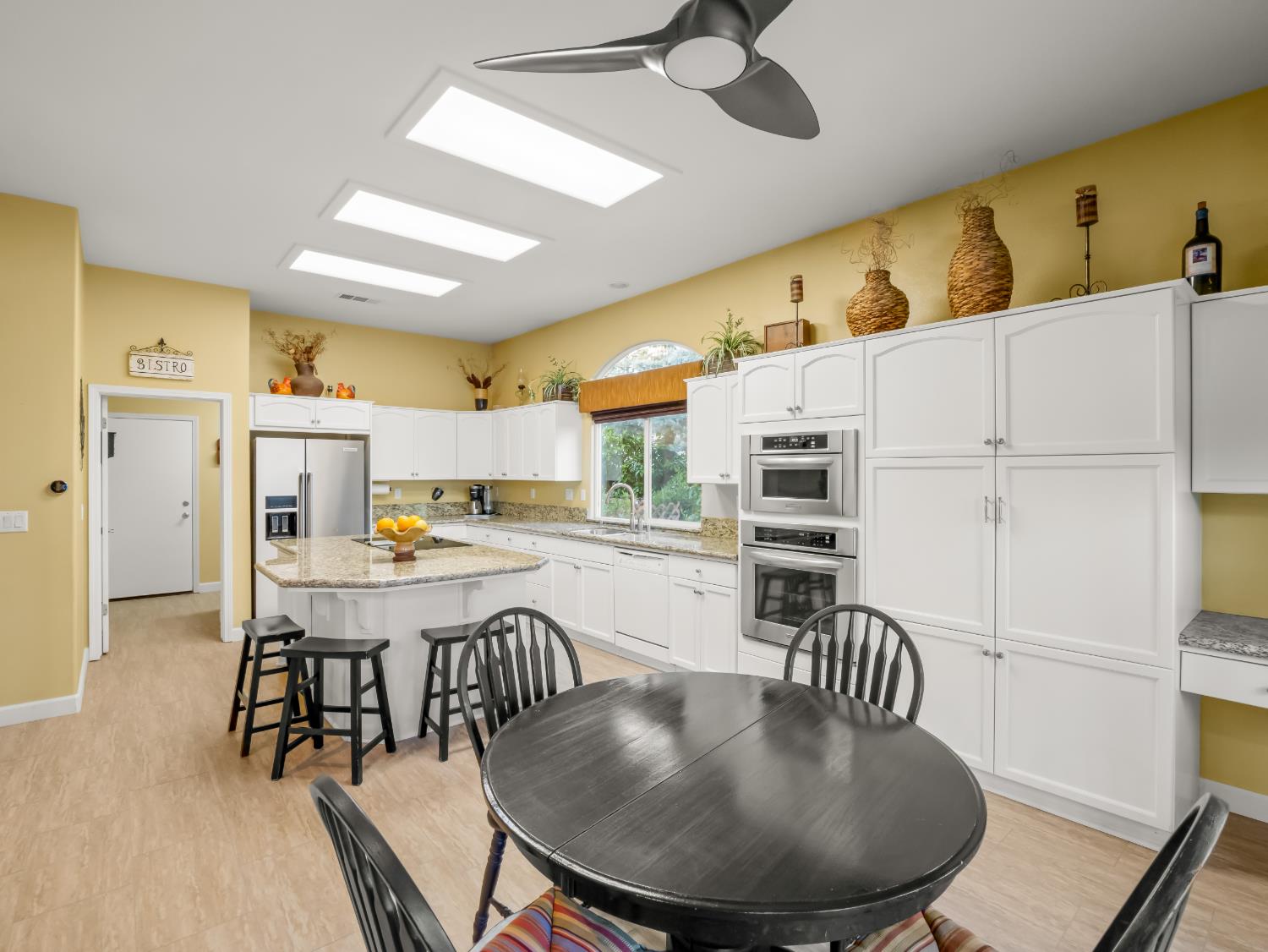 534 Heritage Avenue, Clovis, CA, 93619
