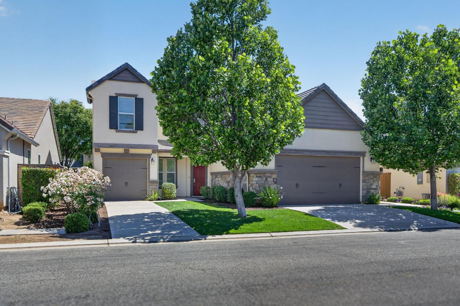 Featured listings
