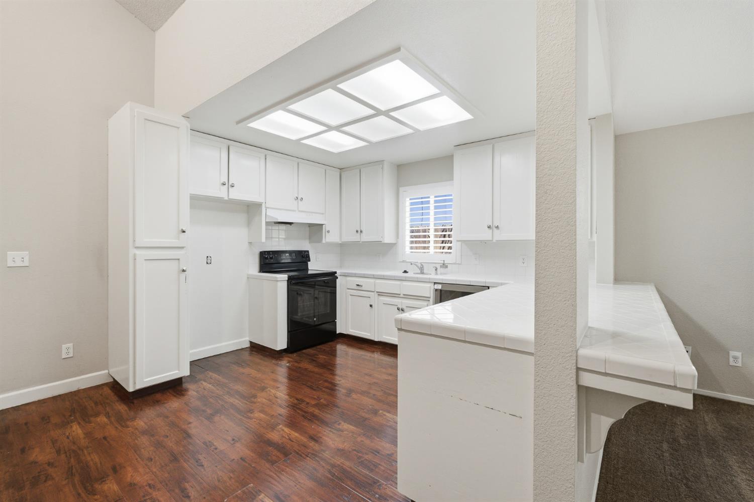5215 W Fremont Avenue, Fresno, CA, 93722