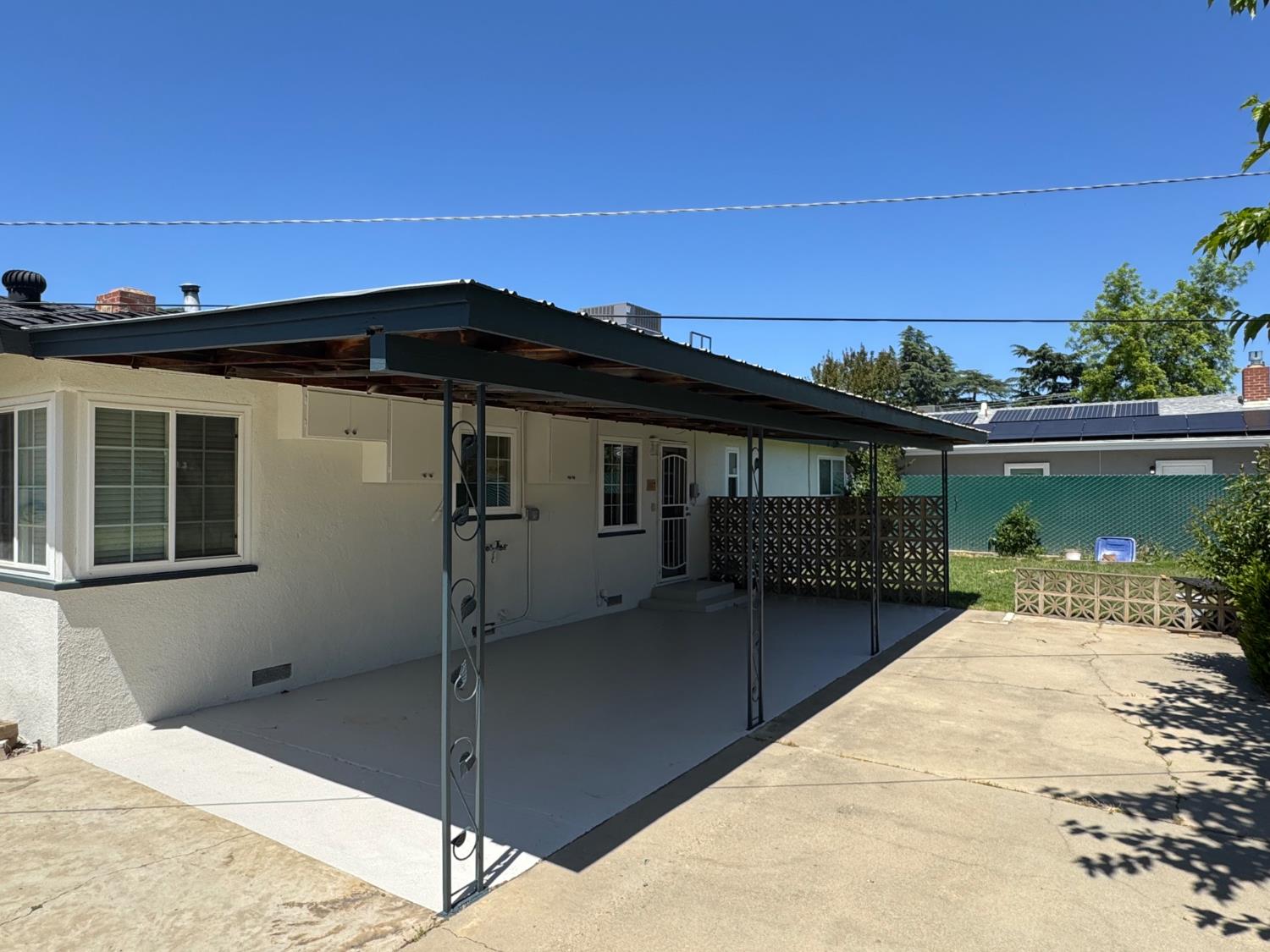 517 Fairview Avenue, Madera, CA, 93637