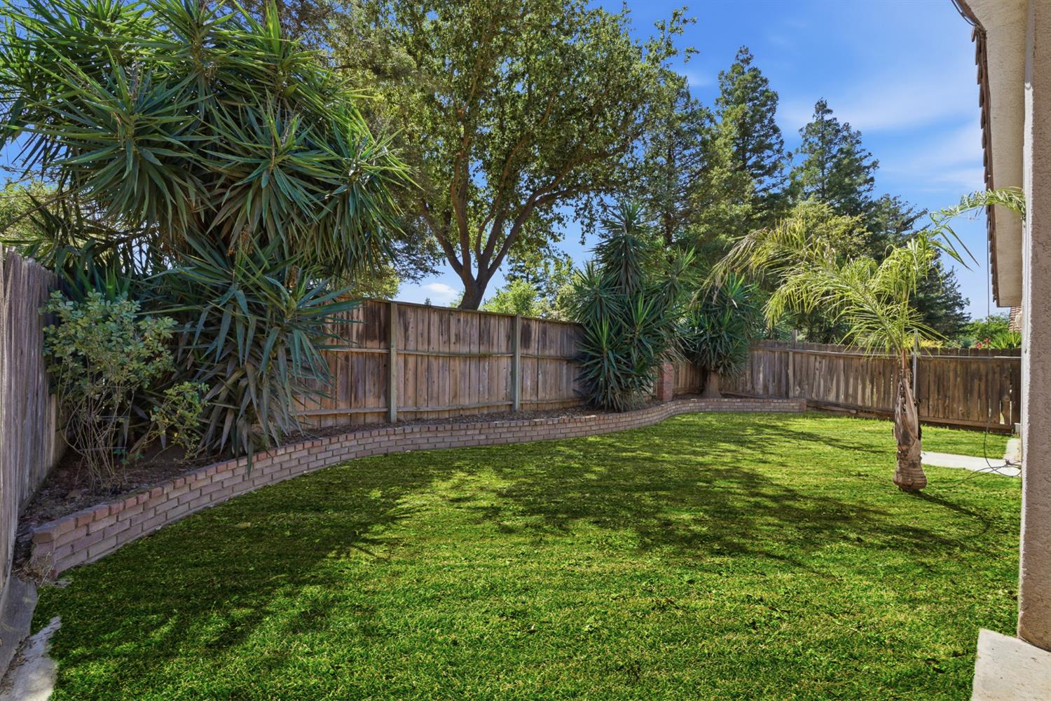 5215 W Fremont Avenue, Fresno, CA, 93722