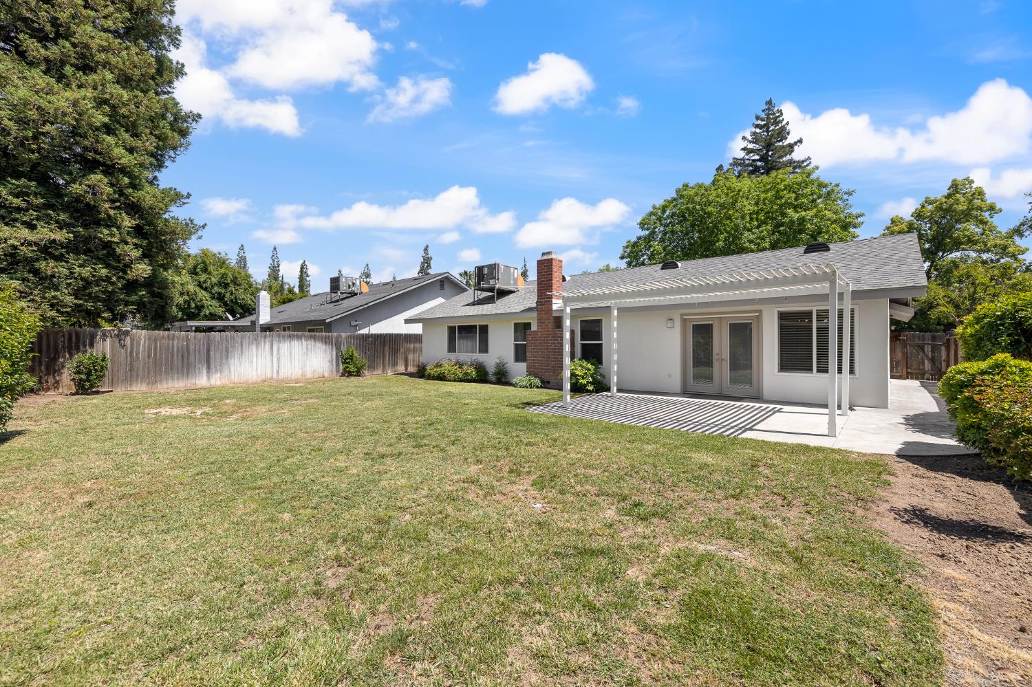 5361 N El Sol Avenue, Fresno, CA, 93722