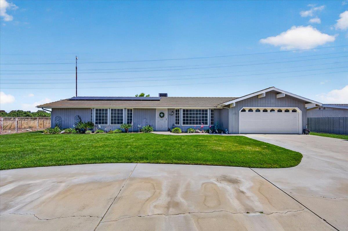 704 N Hayes Avenue, Fresno, CA, 93723
