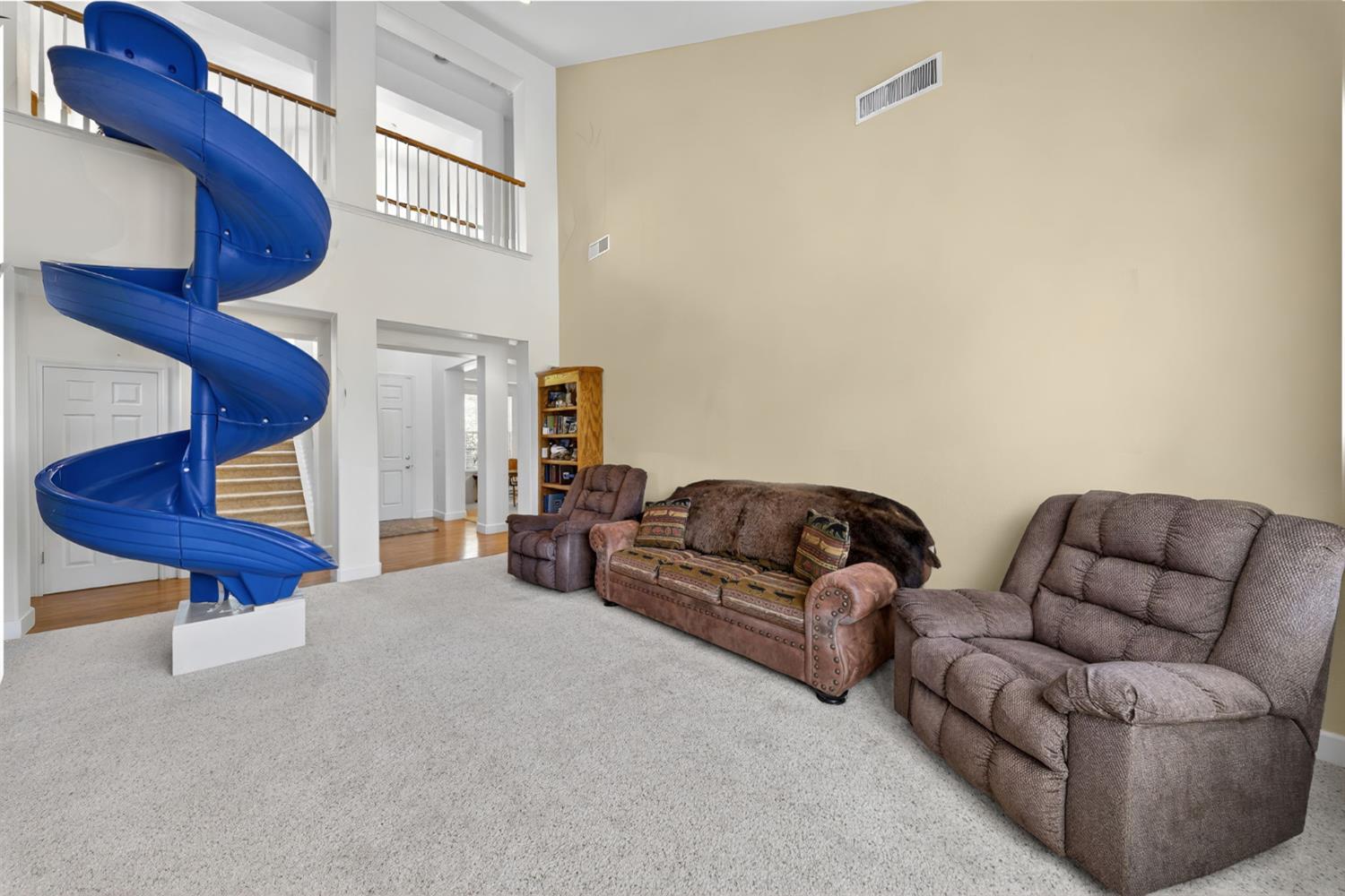3084 Rall Avenue, Clovis, CA, 93619