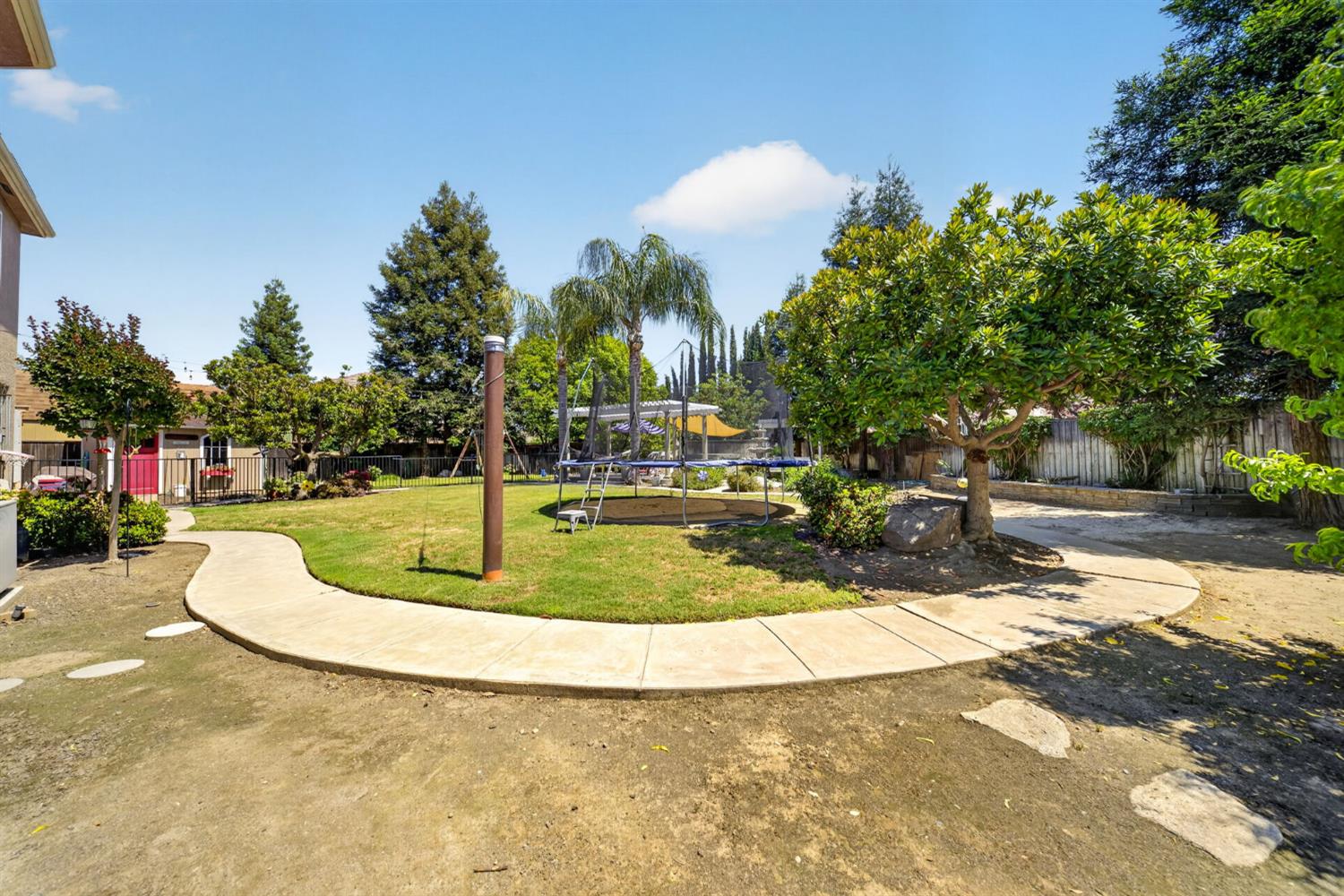 3084 Rall Avenue, Clovis, CA, 93619