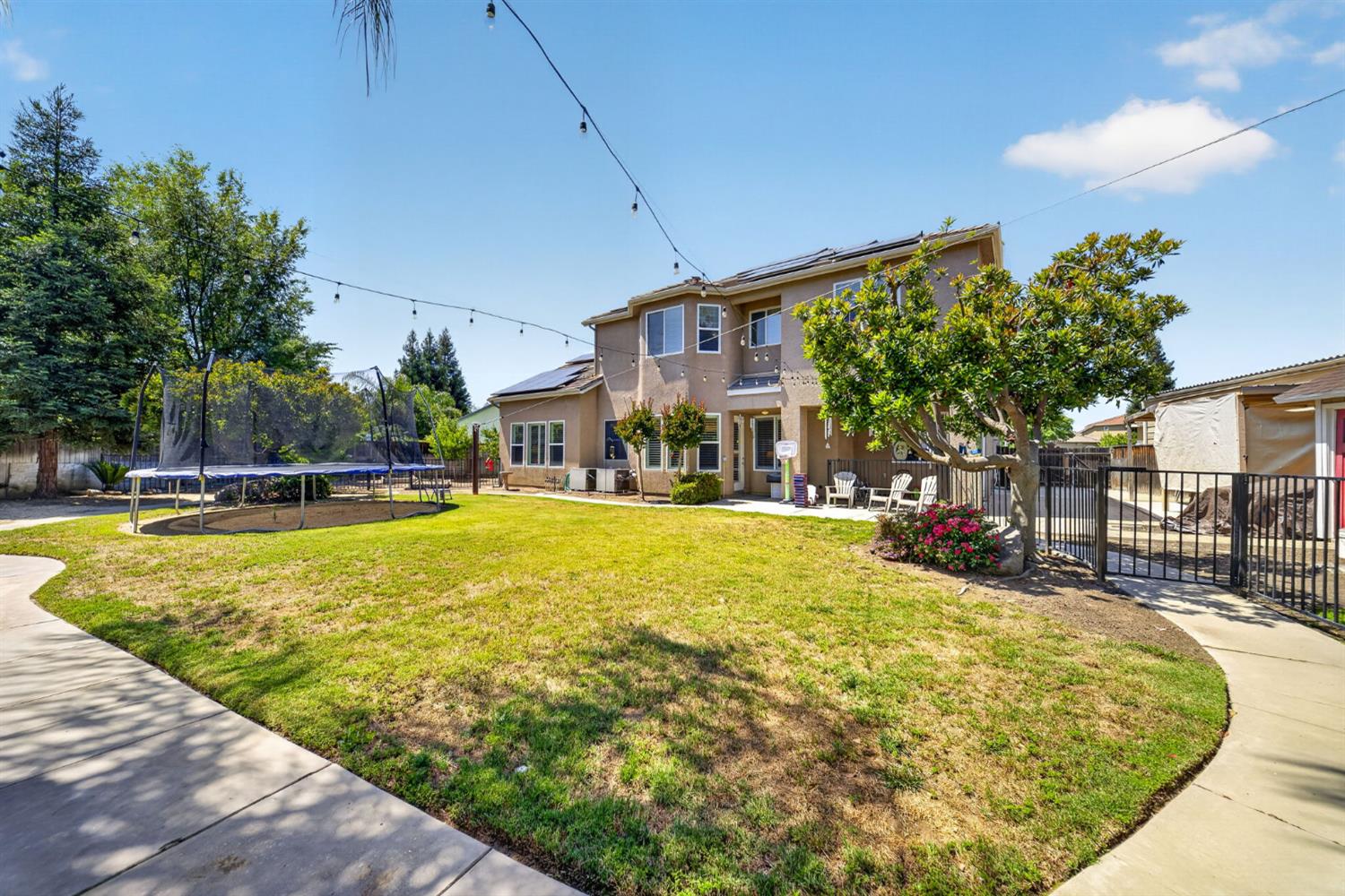 3084 Rall Avenue, Clovis, CA, 93619