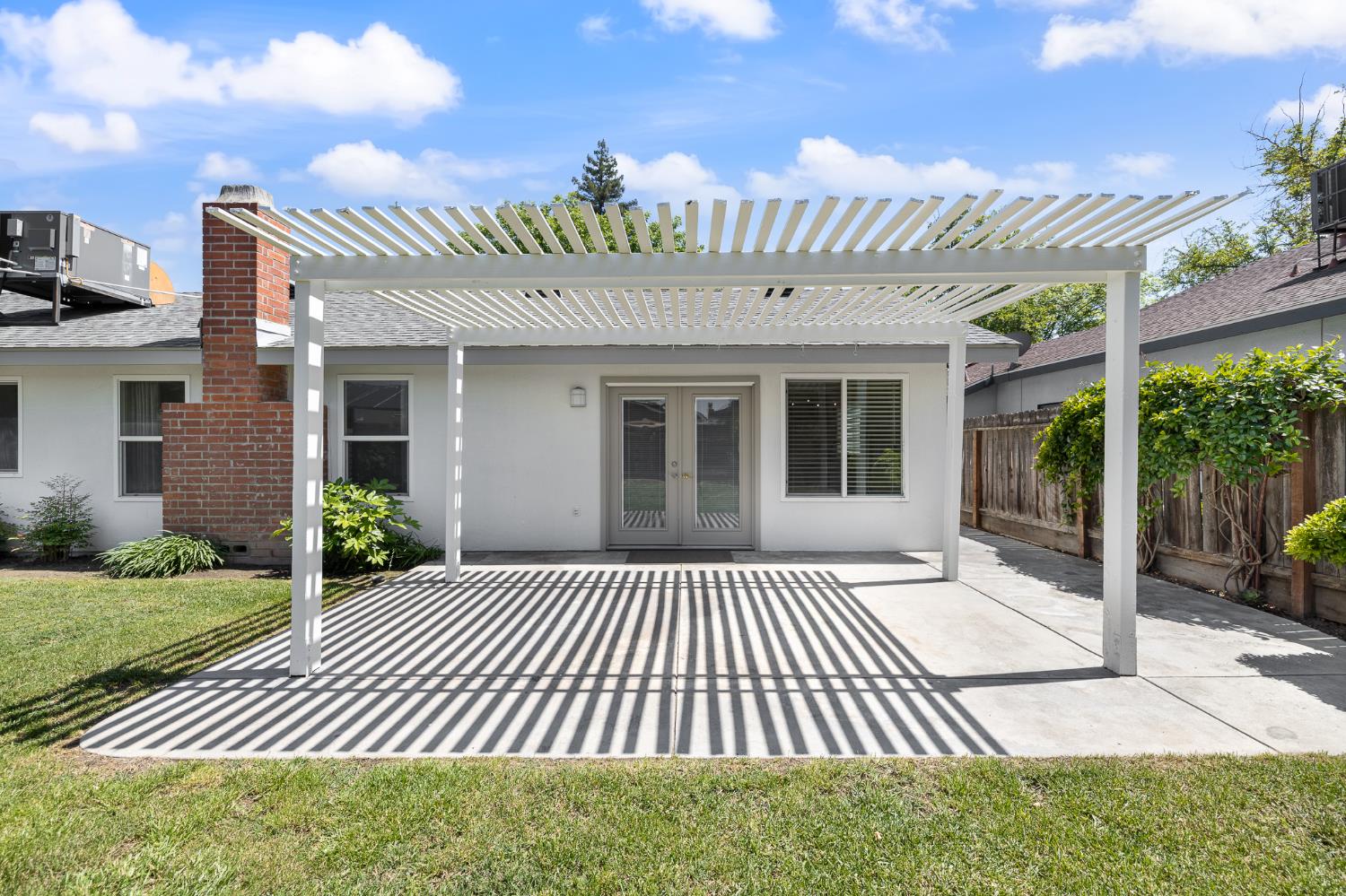 5361 N El Sol Avenue, Fresno, CA, 93722