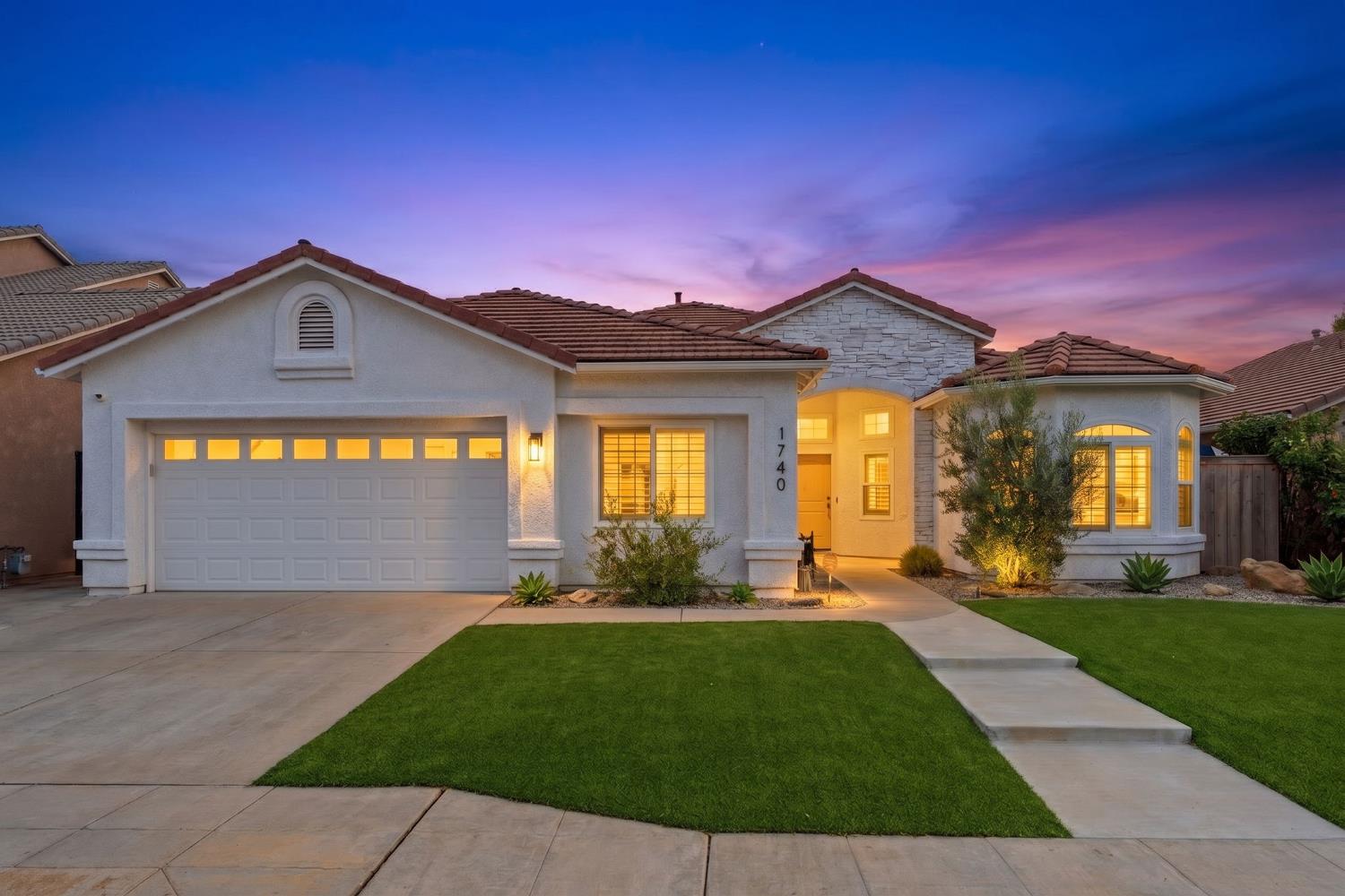 Single Family in Clovis - photo 2