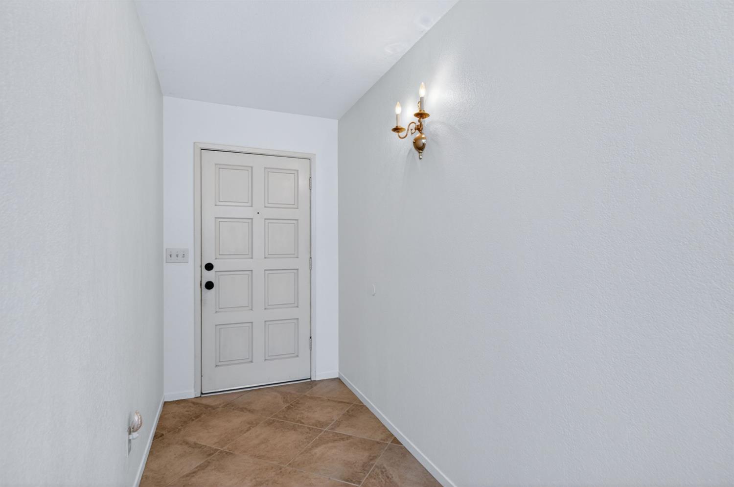 Single Family in Fresno - photo 2
