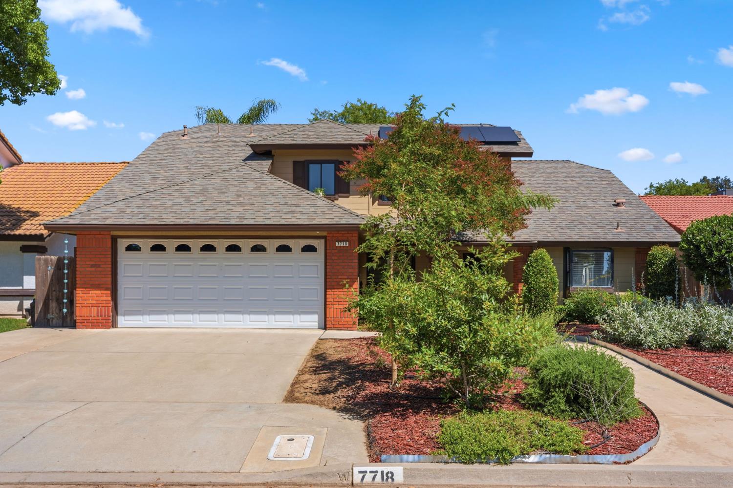 Single Family in Fresno - photo 3