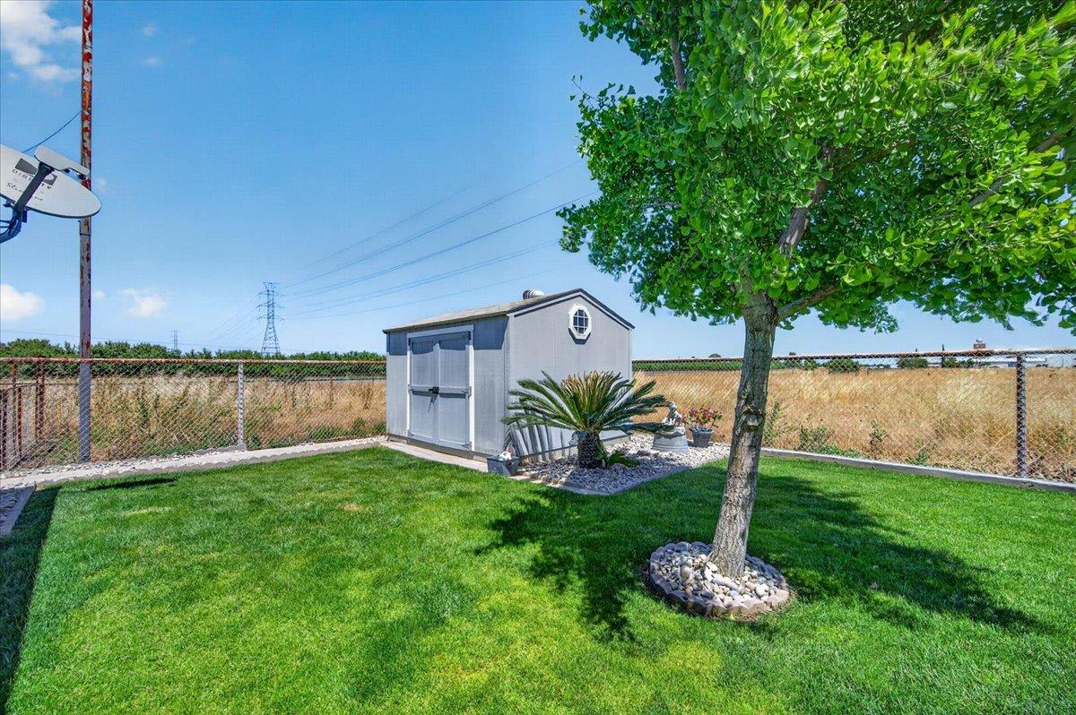 704 N Hayes Avenue, Fresno, CA, 93723
