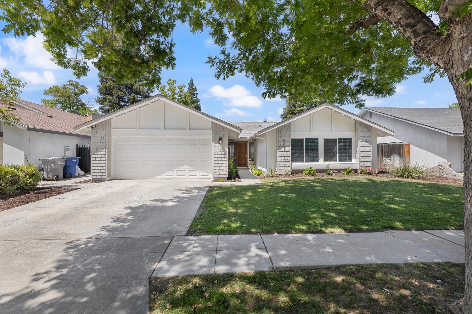 5361 N El Sol Avenue, Fresno, CA, 93722