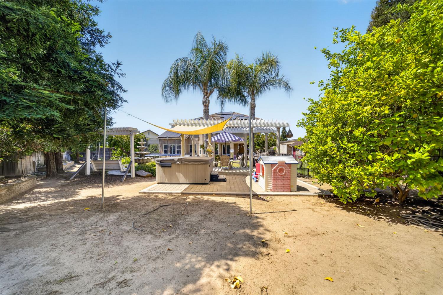 3084 Rall Avenue, Clovis, CA, 93619