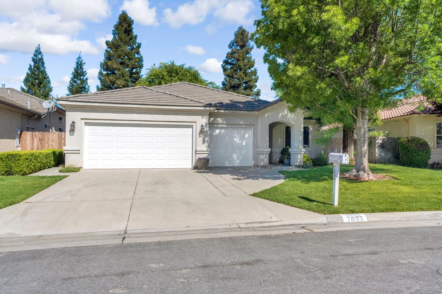 Single Family in Fresno - photo 2