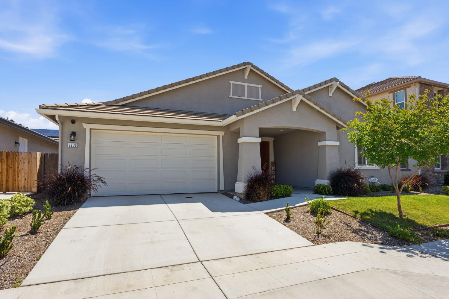 Single Family in Fresno - photo 2