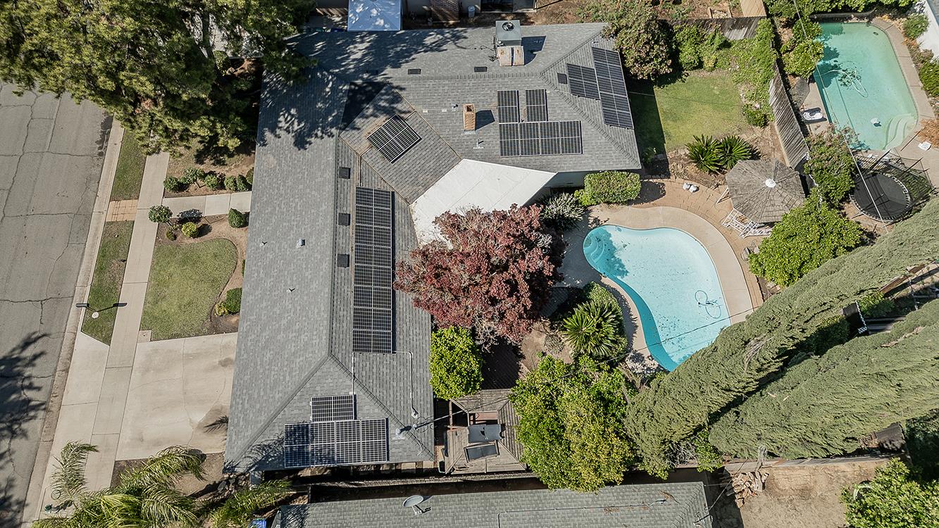 Single Family in Fresno - photo 3