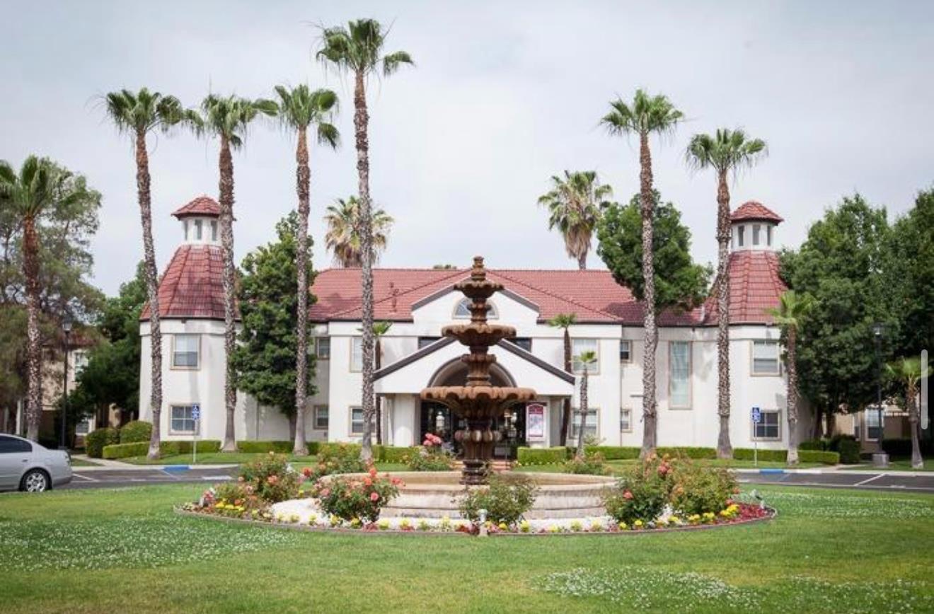 Condo in Fresno