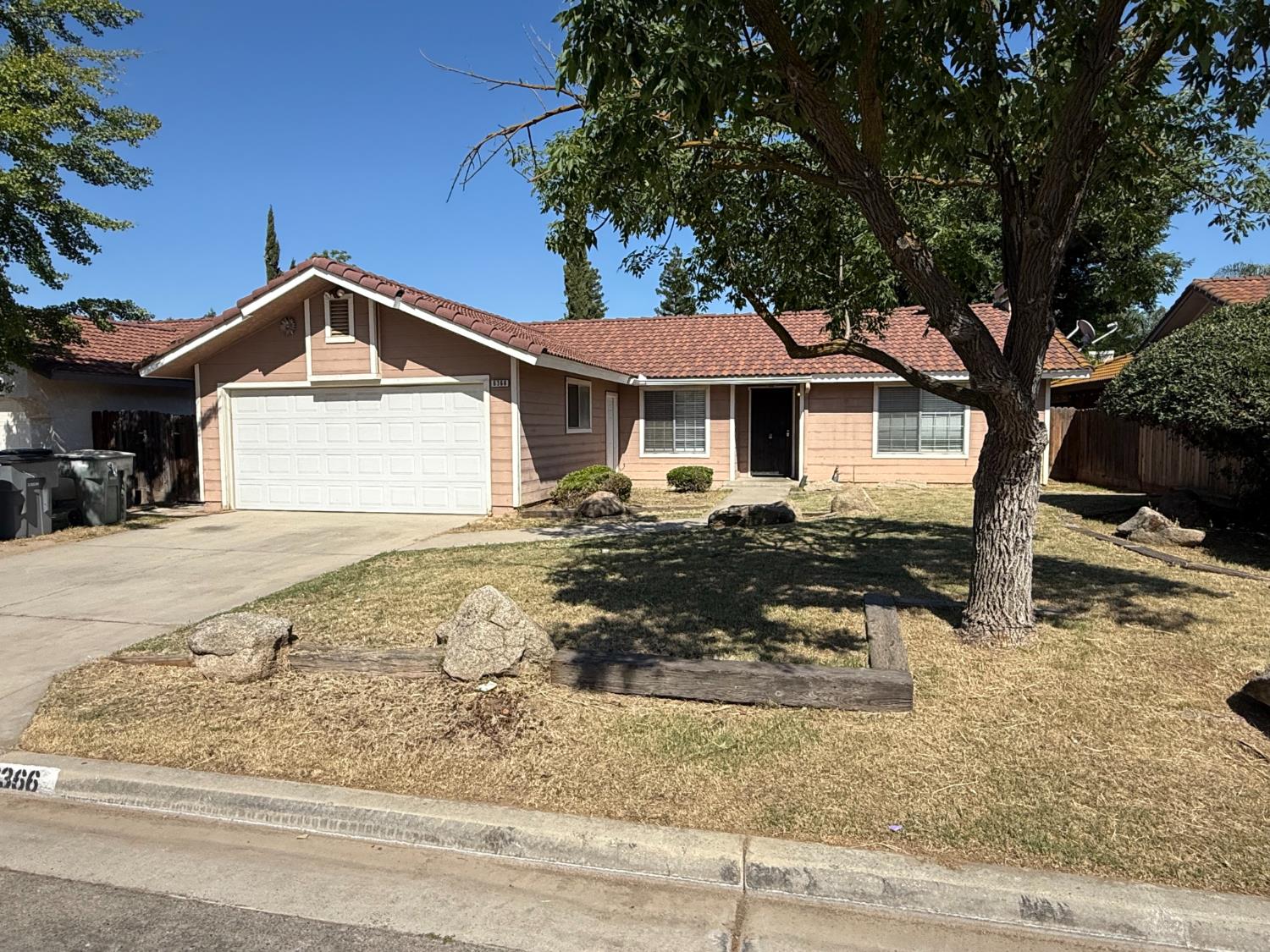 6366 N Forestiere Avenue, Fresno, CA, 93722