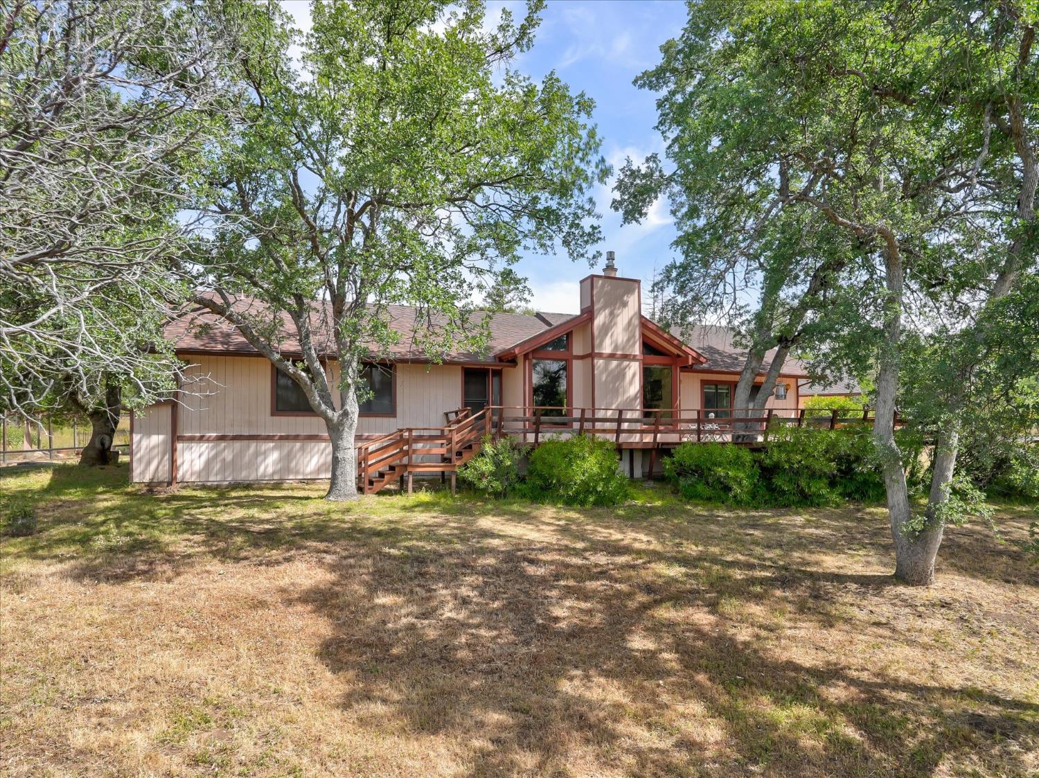 Single Family in Coarsegold - photo 2