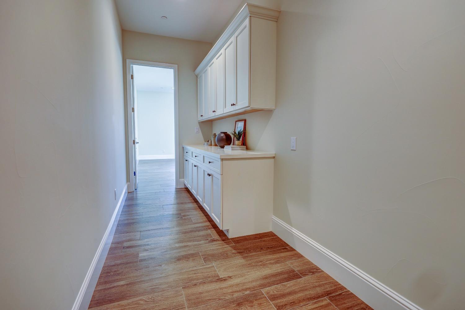 2189 E Strathspey Way, Fresno, CA, 93730
