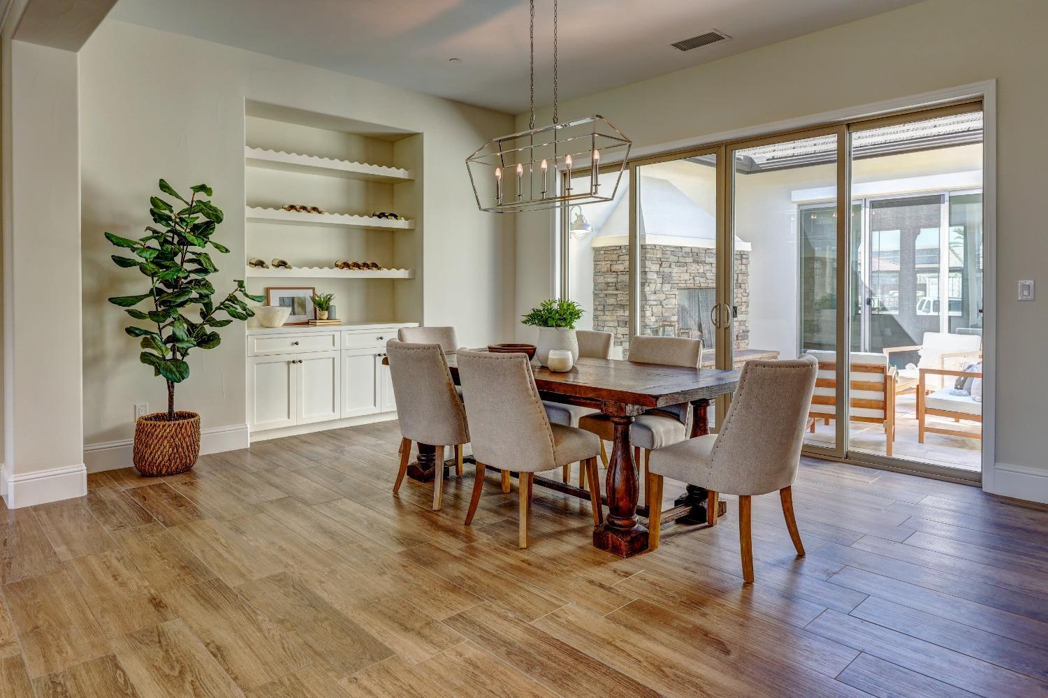 2189 E Strathspey Way, Fresno, CA, 93730