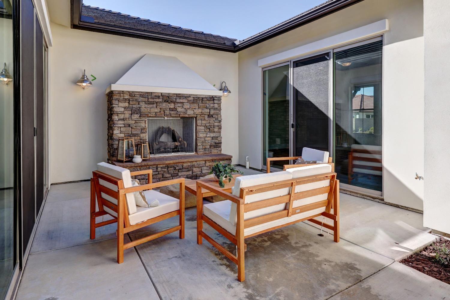 2189 E Strathspey Way, Fresno, CA, 93730