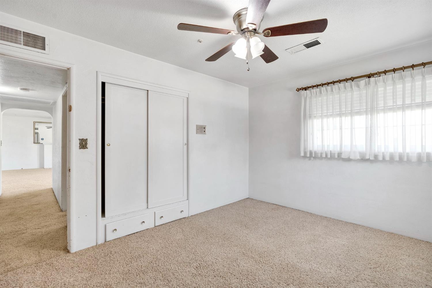 517 Fairview Avenue, Madera, CA, 93637